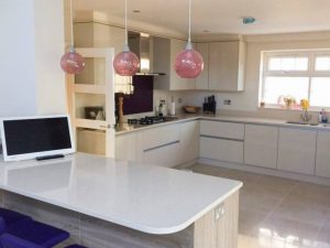 silestone-kueche-sand-offen