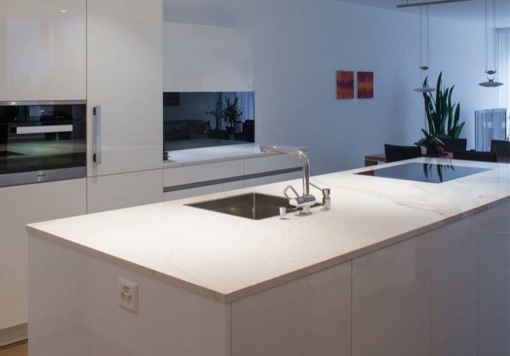 neolith-inspiration-calacatta-kueche